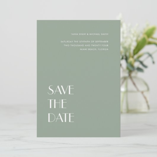 Save The Date Typographie Art Déco Sage Grey Mariage vert (Debout devant)
