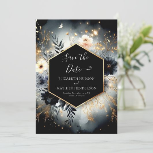 Save The Date Typographie Chic Enchanted Forest Mariage (Debout devant)