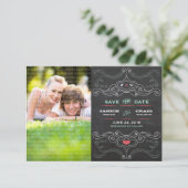 Save The Date Typographie de tableau rouge rustique moderne Enre (Debout devant)