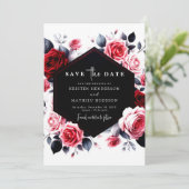 Save The Date Typographie florale Crimson Mariage rouge (Debout devant)