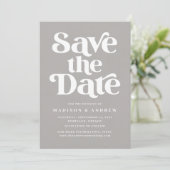 Save The Date Typographie moderne grise et blanche mouchetée (Debout devant)