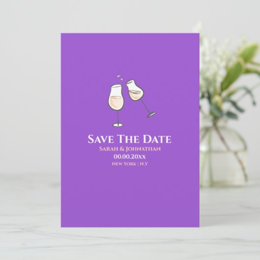 Save The Date Verres à champagne simples toast violet uni (Debout devant)