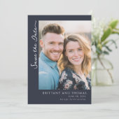 Save The Date Warm Navy Minimalist Photo (Debout devant)
