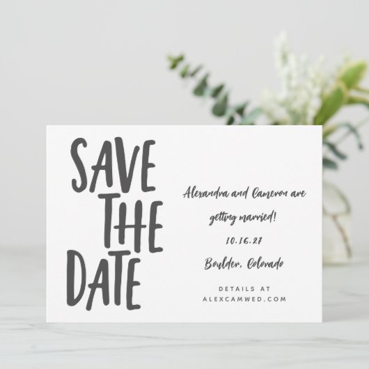 Save The Date Whimsical Black White Simple Script écriture manus (Debout devant)