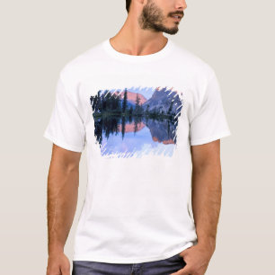 Sawtooth Wilderness, Idaho. VS. Cumulus T-shirt