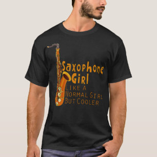 saxofone-meisje als een normaal meisje, maar koele t-shirt