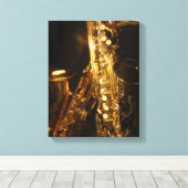 Saxofoon verpakt Canvas Print (Insitu (Houten vloer))