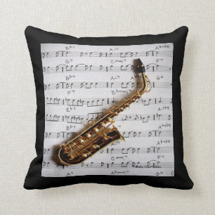 Saxophone et coussin de musique