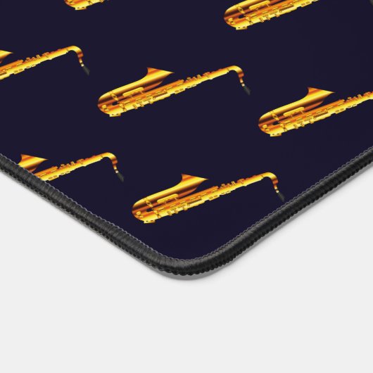 Saxophones orange jaune et arrière - plan noir (Coin)