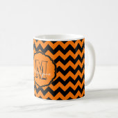 SC Monogram Chevron, Mug à café orange-noir (Devant droit)
