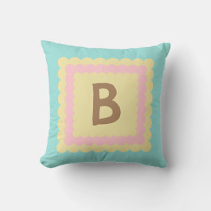 Scallop alfabet monogram geschulpte design pastel kussen