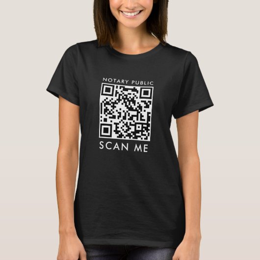 'Scan Me' witte en zwarte QR-code noteerbaar publi T-shirt (Voorkant)