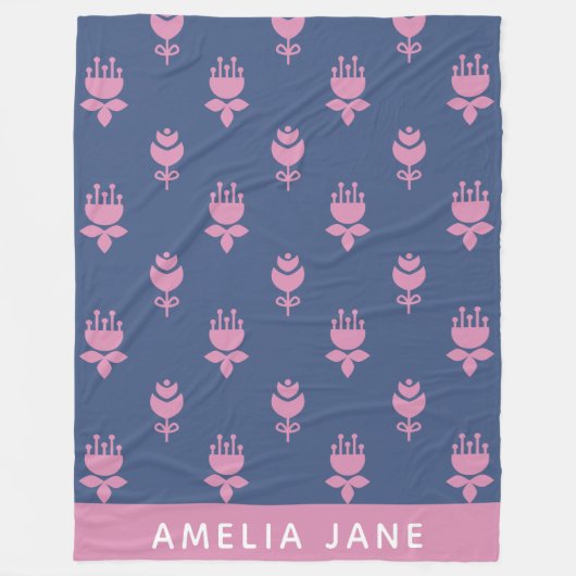 Scandinavian Floral Pattern Blue Pink Monogrammed Fleece Deken (Voorkant)