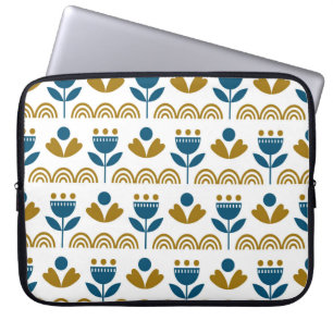 Scandinavische folkkunst naadloos patroon met laptop sleeve