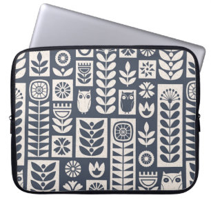Scandinavische folkkunst naadloos patroon met laptop sleeve