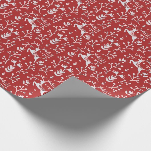 Scandinavische rode, witte rendierbeker met kerstm cadeaupapier (Hoek)