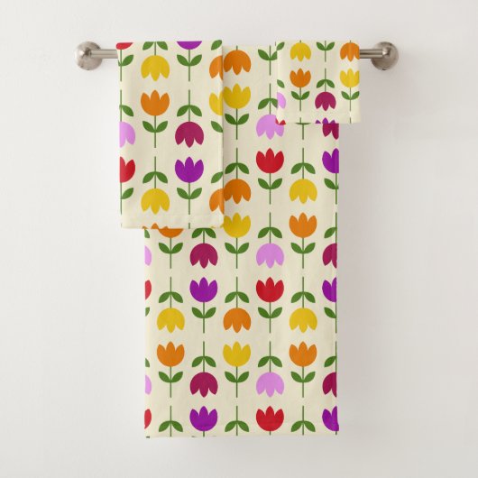 Scandinavische stijl Kleurrijk op CRM Bloempatroon Bad Handdoek (Insitu)