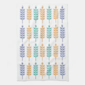 Scandinavische tarwe in helder blauw, geel en groe theedoek (Verticaal)
