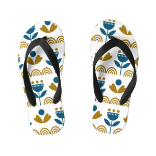 Scandinavische volkskunst, kleurrijk patroon. kinder teenslippers