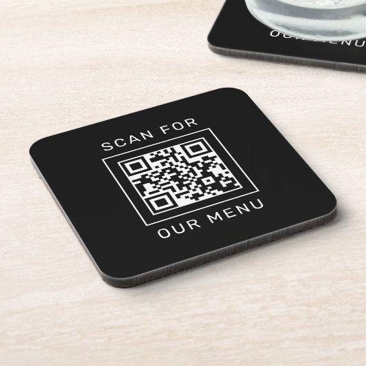 Scannen naar onze aangepaste QR-menucode en Logo Bier Onderzetter (Linkerzijde)
