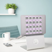 Scannen om deel uit te maken van mijn Paarse QR-co Sticker (Laptop op bureau)