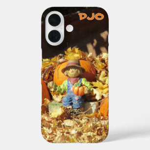 Scarecrow King op zijn pompoen troon iPhone 16 Hoesje