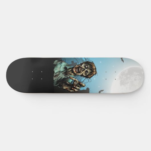 Scary Zombie Graveyard Full Moon Funny Skateboard (Horizontaal)