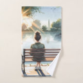 Scène de lac aux reflets de coucher de soleil (Serviette à main)