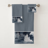 Scène hivernale sombre classique avec renard Noël (En situation)