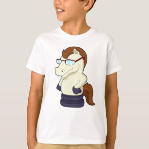 Schaak Knight als paard met zonnebril T-shirt