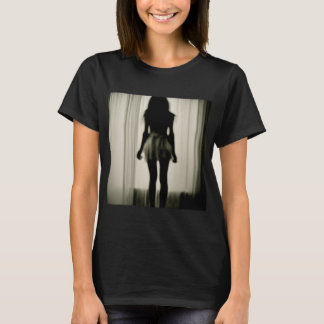 Schaduw in Dageraadlicht T-shirt