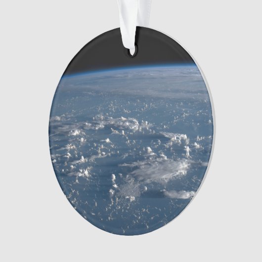 Schaduwen van wolken over het Filipijnse Zee Ornament (voorkant)