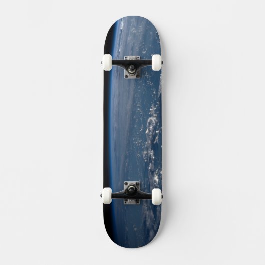 Schaduwen van wolken over het Filipijnse Zee Skateboard (Voorkant)