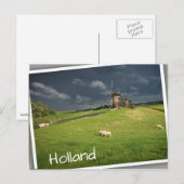 Schapen met windmolens onder donkere wolken briefkaart (Voorkant / Achterkant)