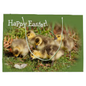 Schattig Baby Canada Gese op de gras Large Cadeautasje (Achterkant)