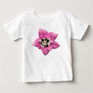 Schattig Baby Opossum Met Bloemen Lach