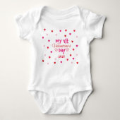 Schattig Baby's eerste Valentijnsdag Shirt (Voorkant)