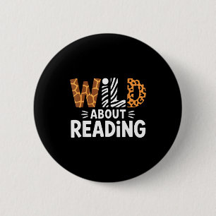 Schattig dol op lezen safari dier boekworm ronde button 5,7 cm