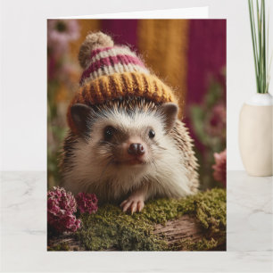 Schattig Egeltje met een Gebreide Gestreepte Winte Kaart