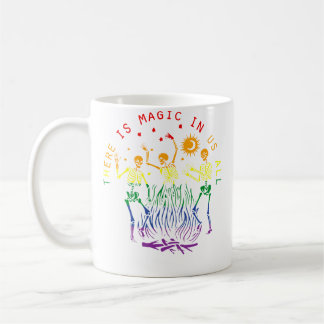 Schattig Er Is Magie In Ons Allen Skelet Lgbtq Hom Koffiemok