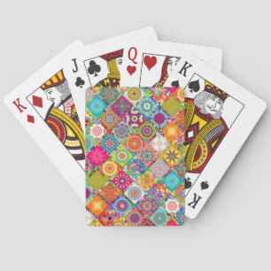 Schattig gekleurd naadloos decoratief patroon pokerkaarten