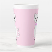 Schattig Happy White Kat op Lichtroze Latte Mok (Voorkant)