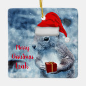 Schattig Kerstmis Kerstmanneneekhoorn Keramisch Ornament (Voorkant)