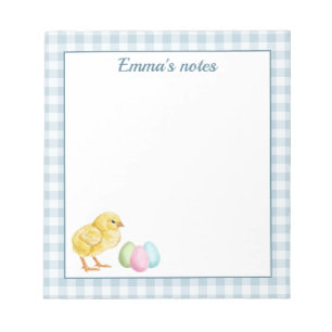 Schattig Kuiken En Pastel Eieren Op Blauwe Gingham Notitieblok