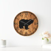 schattig roestzwart beer grote klok (Huis)