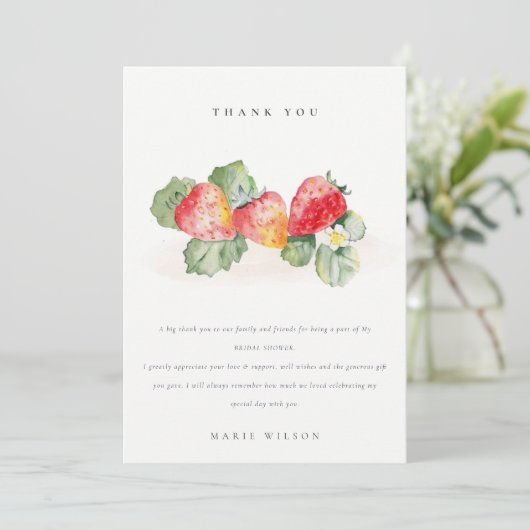 Schattig rood aardbeibladerig bruiloftsdouche bedankkaart (Staand voorkant)