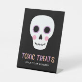 Schattig schedel toxisch behandelt pastel hallowee reclamebord met voetstuk (Voorkant)