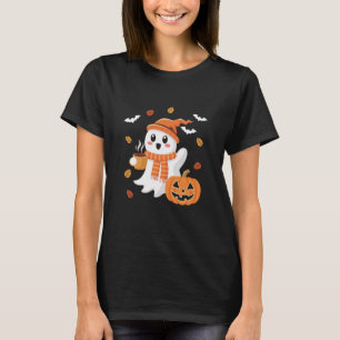 Schattig spook drinkt ijskoude koffie Halloween T-shirt