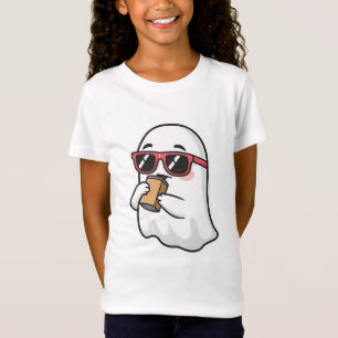Schattig spook met zonnebril drinkend ijskoude kof t-shirt