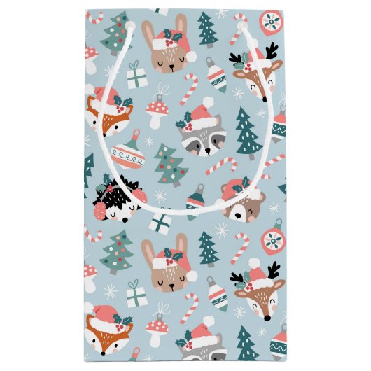 Schattig Woodland Christmas Animal Faces Pattern Klein Cadeauzakje (Achterkant)